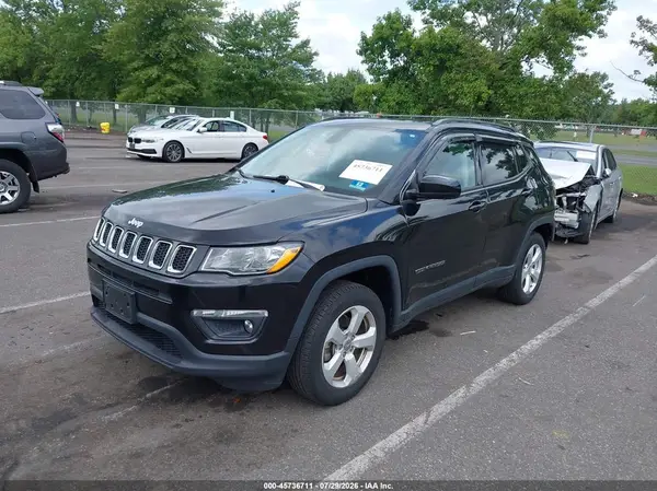 3C4NJDBB0JT492381 2018 JEEP COMPASS - Image 2