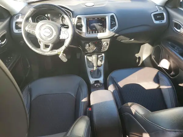 3C4NJDBB0JT493871 2018 JEEP COMPASS - Image 8