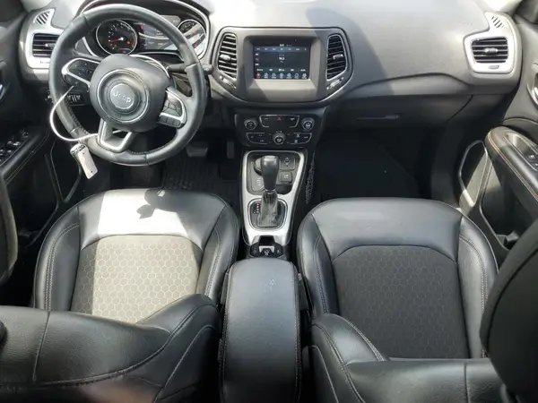 3C4NJDBB0KT593549 2019 JEEP COMPASS - Image 8