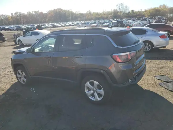 3C4NJDBB0KT593695 2019 JEEP COMPASS - Image 2