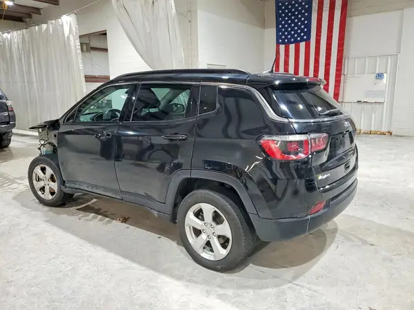3C4NJDBB0KT593924 2019 JEEP COMPASS - Image 2