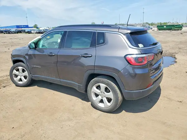 3C4NJDBB0KT597326 2019 JEEP COMPASS - Image 2