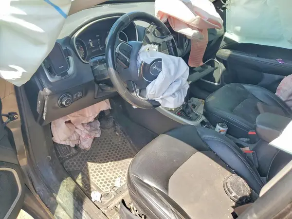 3C4NJDBB0KT597326 2019 JEEP COMPASS - Image 8