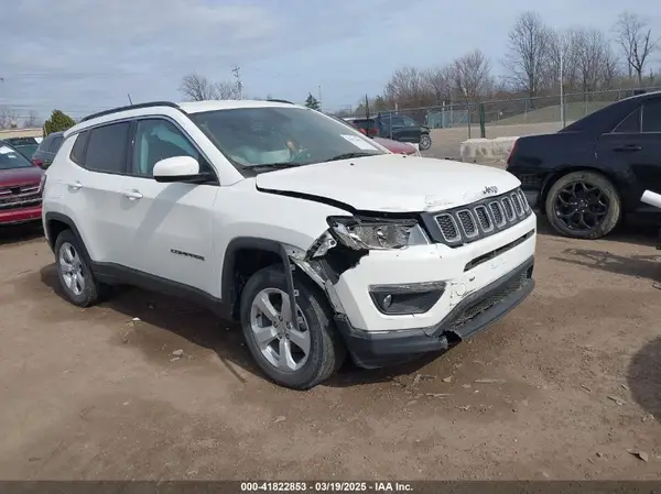 3C4NJDBB0KT597603 2019 JEEP COMPASS - Image 1