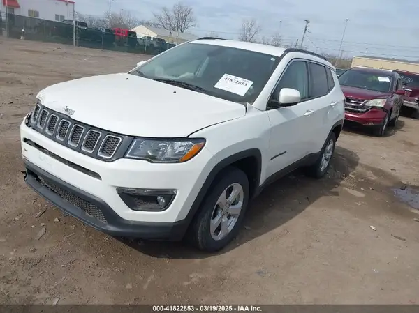 3C4NJDBB0KT597603 2019 JEEP COMPASS - Image 2