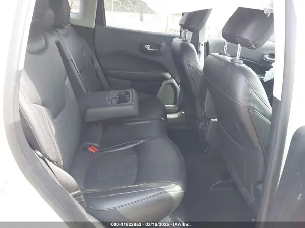 3C4NJDBB0KT597603 2019 JEEP COMPASS - Image 8
