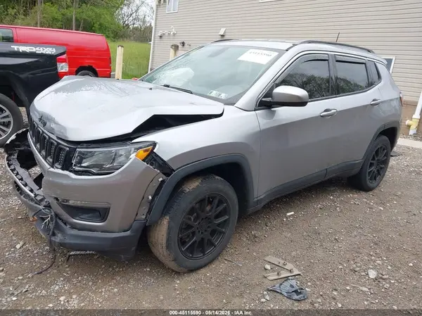 3C4NJDBB0KT601469 2019 JEEP COMPASS - Image 2
