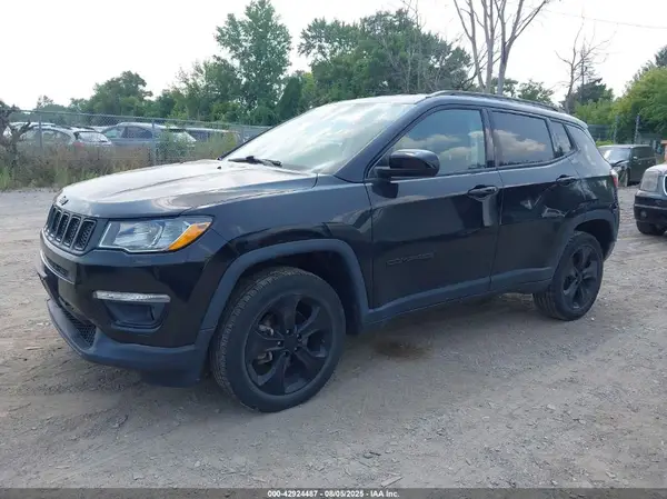 3C4NJDBB0KT647626 2019 JEEP COMPASS - Image 2
