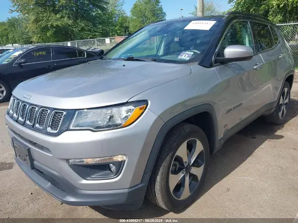 3C4NJDBB0KT652857 2019 JEEP COMPASS - Image 2