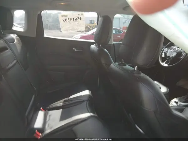 3C4NJDBB0KT652924 2019 JEEP COMPASS - Image 8