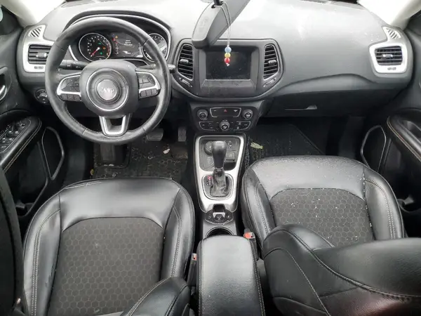 3C4NJDBB0KT656990 2019 JEEP COMPASS - Image 8