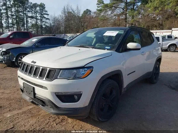 3C4NJDBB0KT657279 2019 JEEP COMPASS - Image 2