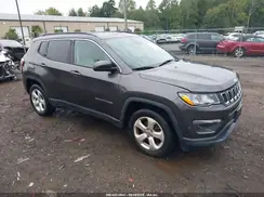 3C4NJDBB0KT665835 2019 JEEP COMPASS