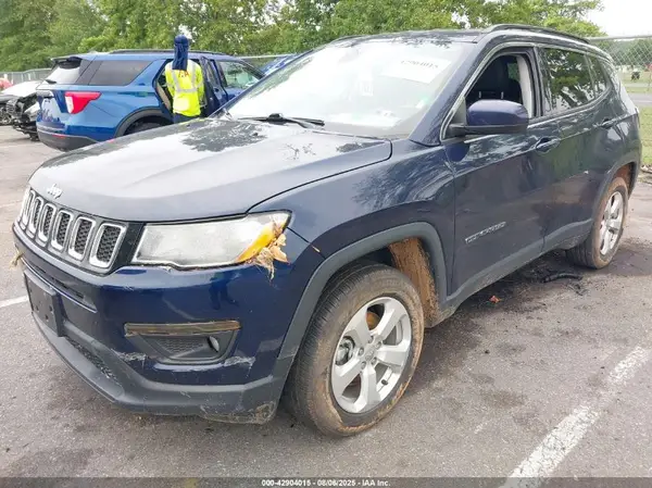 3C4NJDBB0KT684157 2019 JEEP COMPASS - Image 2