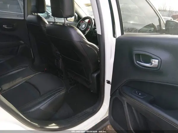 3C4NJDBB0KT684174 2019 JEEP COMPASS - Image 8