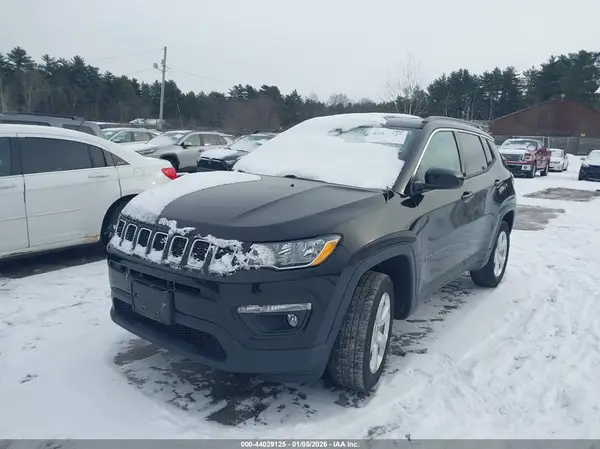3C4NJDBB0KT703693 2019 JEEP COMPASS - Image 2