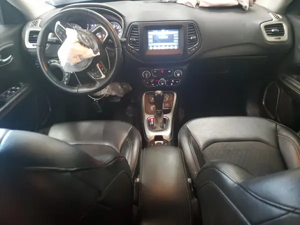 3C4NJDBB0KT713320 2019 JEEP COMPASS - Image 8