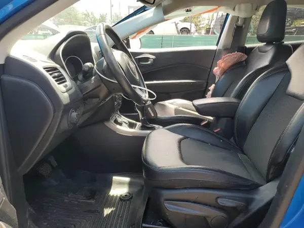3C4NJDBB0KT723507 2019 JEEP COMPASS - Image 8