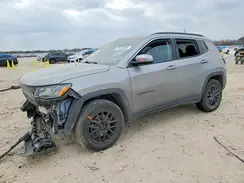 3C4NJDBB0KT741635 2019 JEEP COMPASS