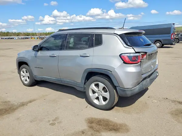 3C4NJDBB0KT754725 2019 JEEP COMPASS - Image 2