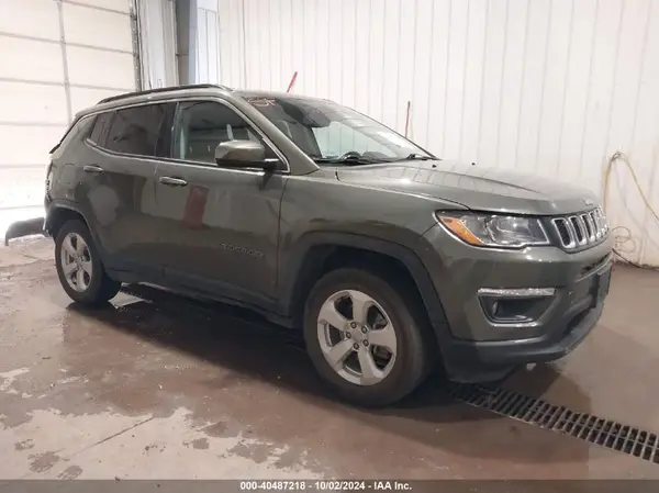 3C4NJDBB0KT761089 2019 JEEP COMPASS - Image 1