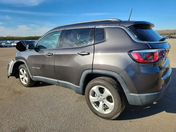 3C4NJDBB0KT767409 2019 JEEP COMPASS - Image 2