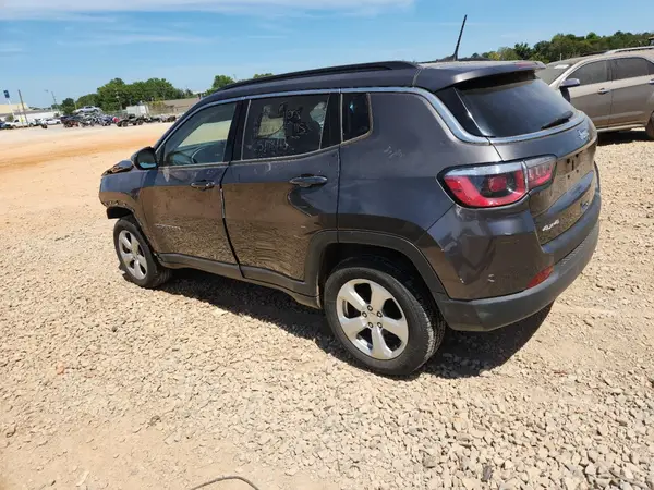 3C4NJDBB0KT767457 2019 JEEP COMPASS - Image 2