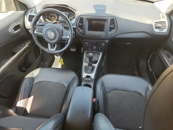 3C4NJDBB0KT767457 2019 JEEP COMPASS - Image 8