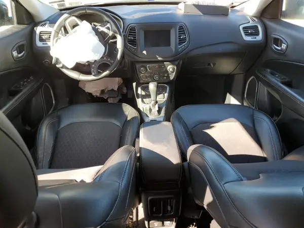 3C4NJDBB0KT772366 2019 JEEP COMPASS - Image 8
