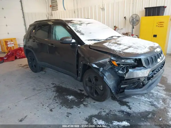 3C4NJDBB0KT786610 2019 JEEP COMPASS - Image 1