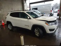 3C4NJDBB0KT792326 2019 JEEP COMPASS