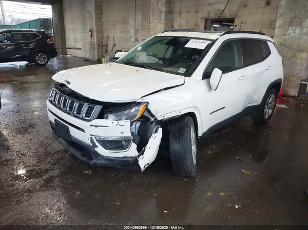 3C4NJDBB0KT792326 2019 JEEP COMPASS - Image 2