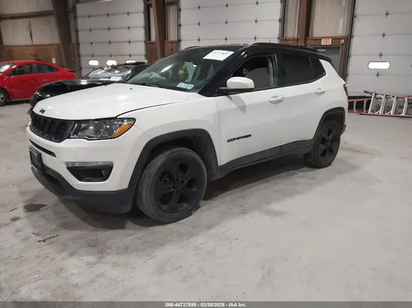 3C4NJDBB0KT796098 2019 JEEP COMPASS - Image 2