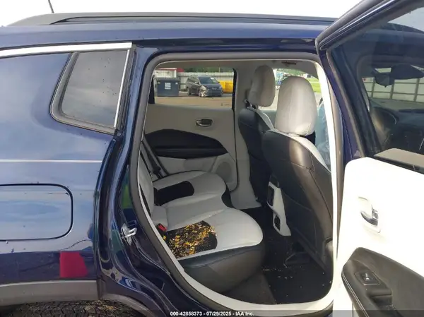 3C4NJDBB0KT809769 2019 JEEP COMPASS - Image 8