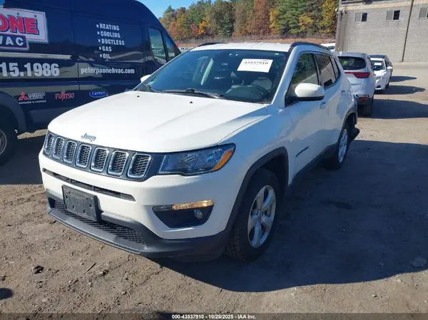 3C4NJDBB0KT813210 2019 JEEP COMPASS - Image 2