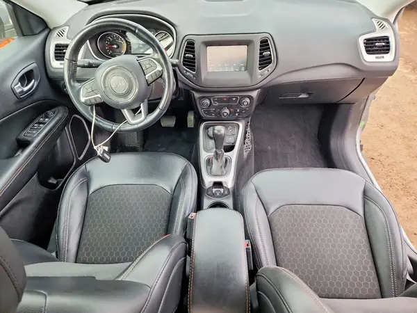 3C4NJDBB0KT818181 2019 JEEP COMPASS - Image 8