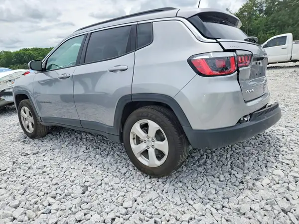 3C4NJDBB0KT836289 2019 JEEP COMPASS - Image 2