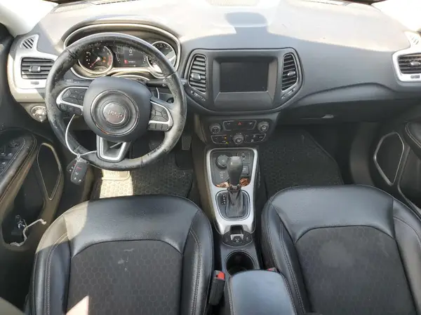 3C4NJDBB0KT846871 2019 JEEP COMPASS - Image 8