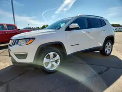 3C4NJDBB0KT847552 2019 JEEP COMPASS