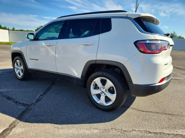 3C4NJDBB0KT847552 2019 JEEP COMPASS - Image 2