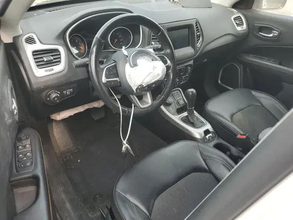 3C4NJDBB0KT850872 2019 JEEP COMPASS - Image 8