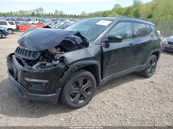 3C4NJDBB0LT137391 2020 JEEP COMPASS - Image 2