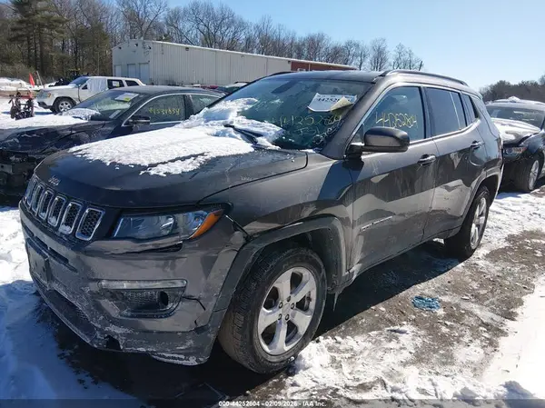3C4NJDBB0LT146947 2020 JEEP COMPASS - Image 2