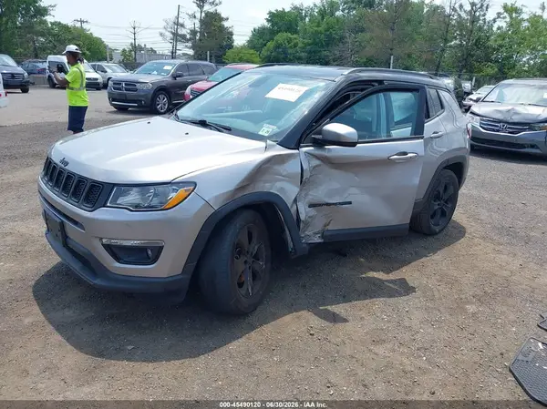 3C4NJDBB0LT149895 2020 JEEP COMPASS - Image 2
