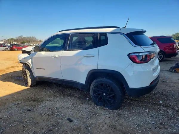 3C4NJDBB0LT174666 2020 JEEP COMPASS - Image 2