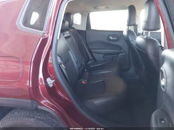 3C4NJDBB0LT204927 2020 JEEP COMPASS - Image 8