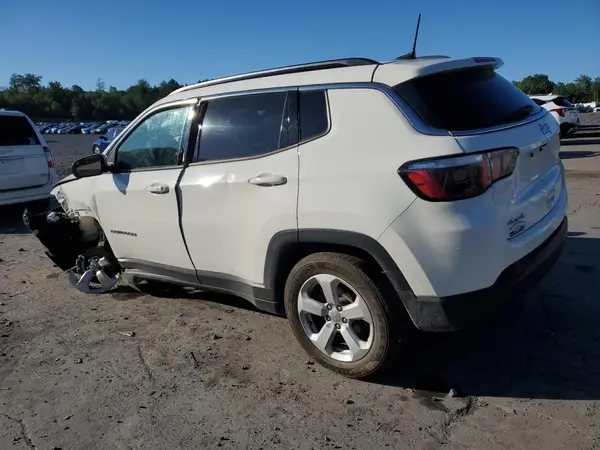 3C4NJDBB0LT216575 2020 JEEP COMPASS - Image 2