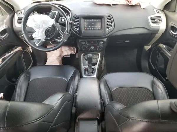 3C4NJDBB0LT216575 2020 JEEP COMPASS - Image 8