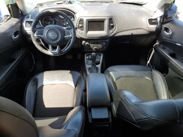 3C4NJDBB0LT228984 2020 JEEP COMPASS - Image 8