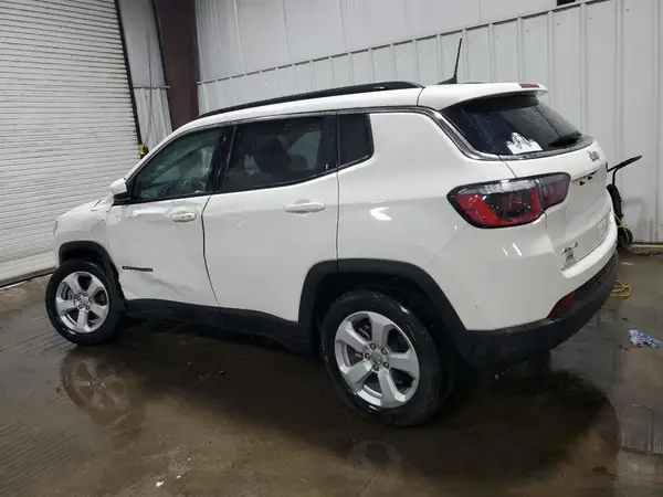 3C4NJDBB0LT240052 2020 JEEP COMPASS - Image 2